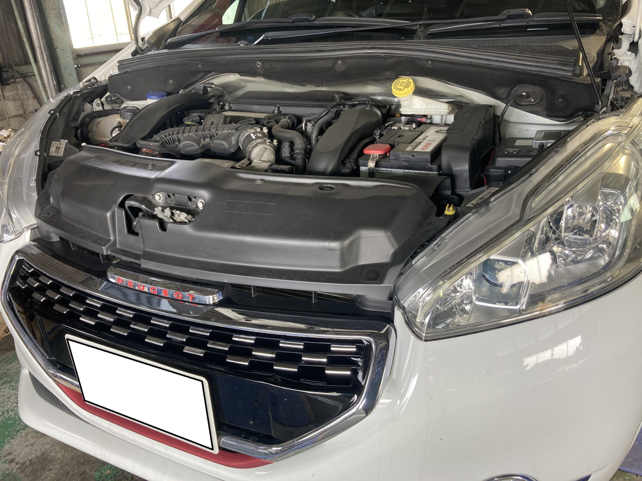 Peugeot　２０８GTI　エンジン不調修理です。