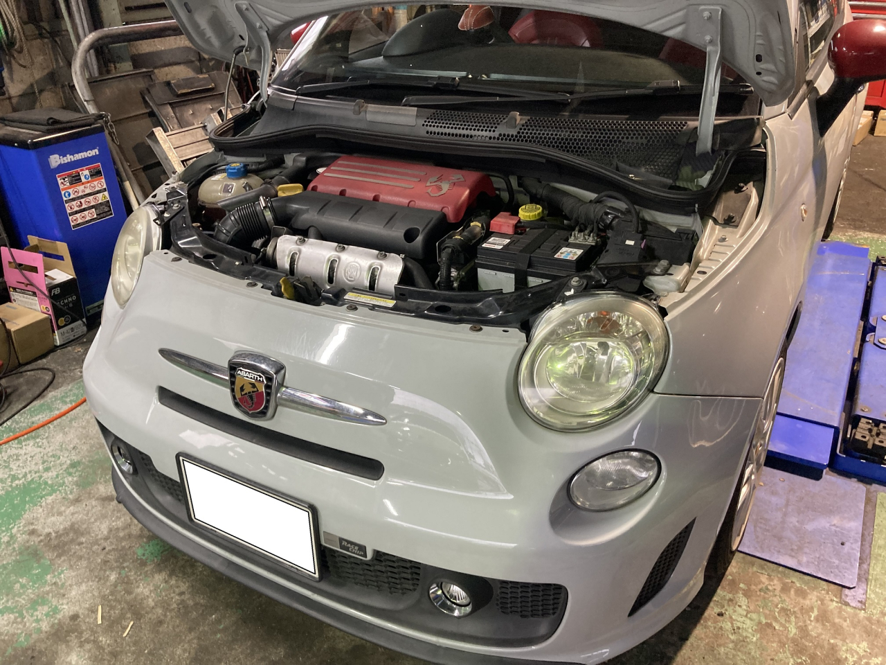 Fiat 500　エアコン修理です。